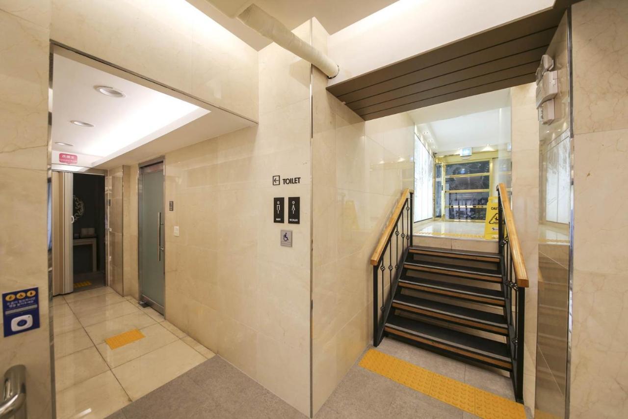 Benikea Hotel Cheonan Exterior photo