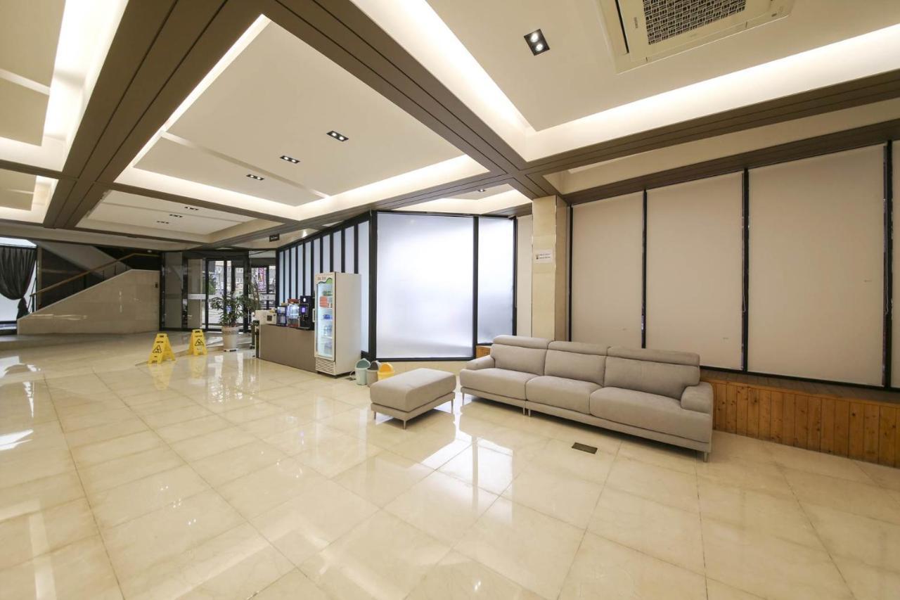 Benikea Hotel Cheonan Exterior photo