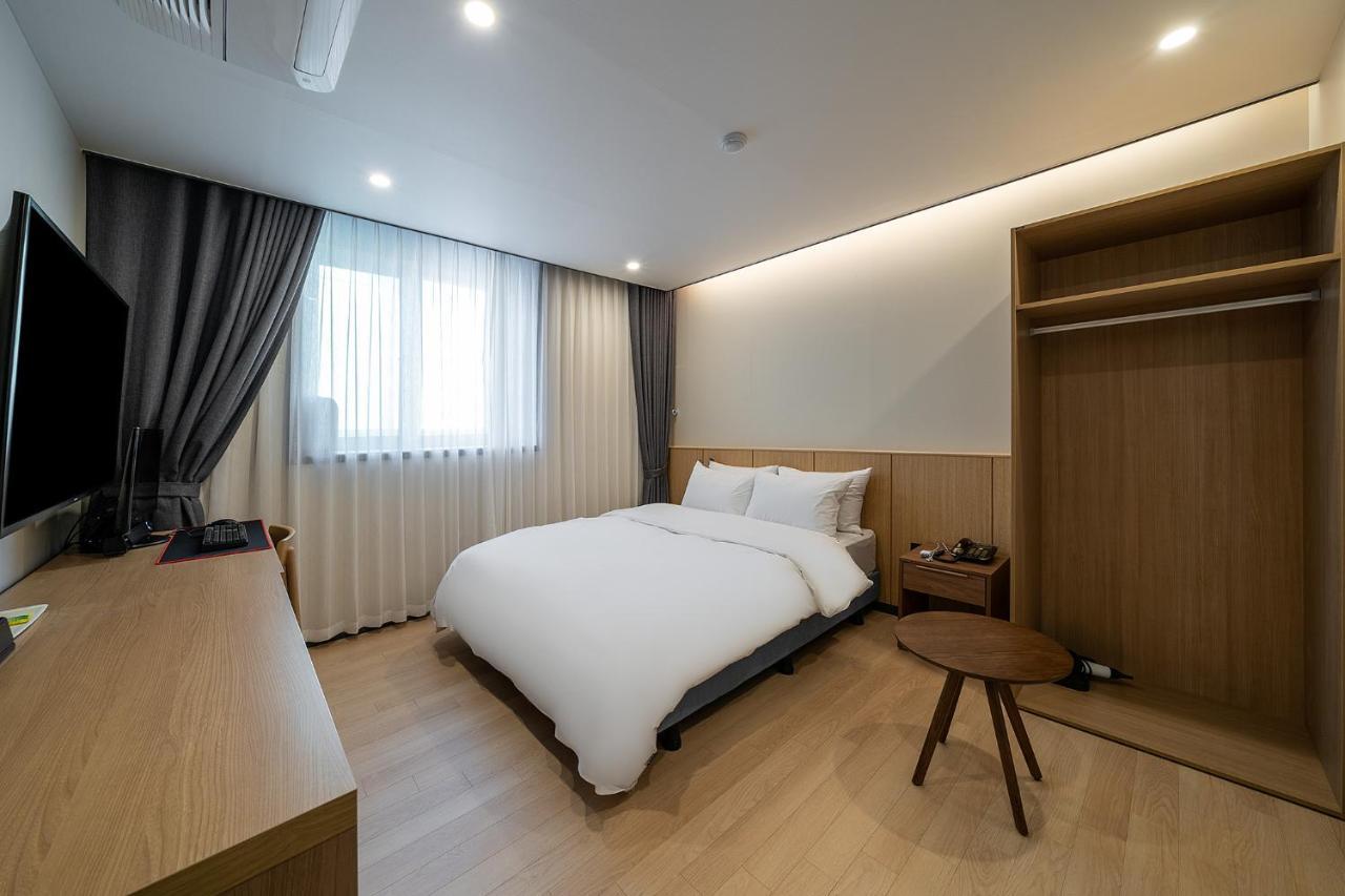 Benikea Hotel Cheonan Exterior photo