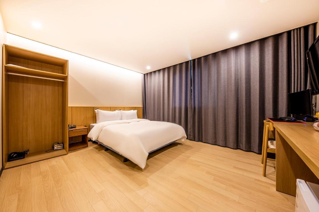Benikea Hotel Cheonan Exterior photo